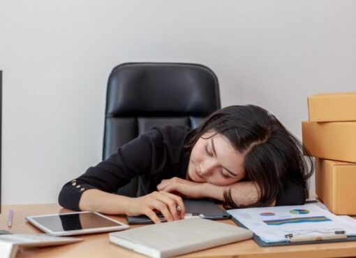 No More Midday Slump: Defeat Daytime Sleepiness