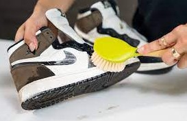 Shoe Cleaning Service Dubai