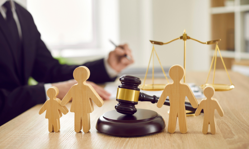 Finding Top Lawyers for Child Custody in Pune