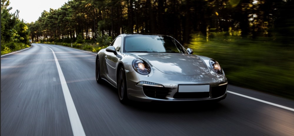 Seguro de Porsche al mejor precio con coberturas exclusivas y beneficios personalizados