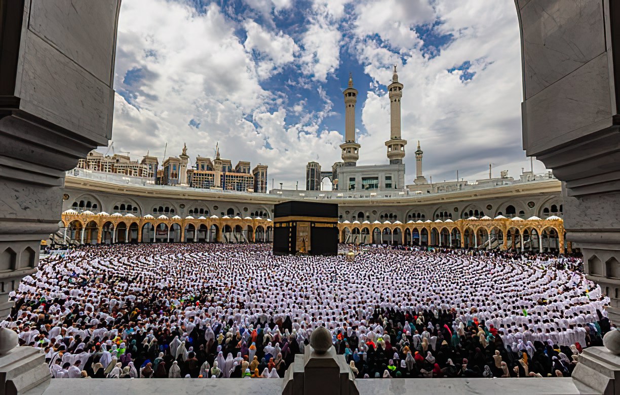 How much does the Hajj cost from the USA