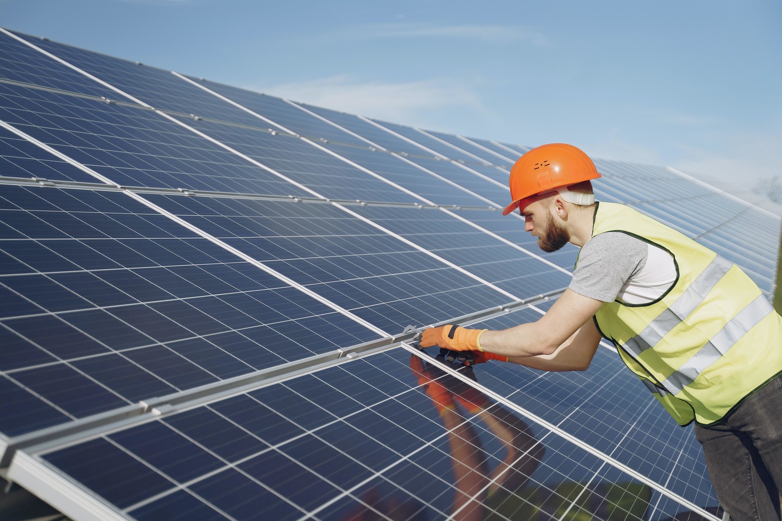 Solar Energy Equipment Supplier in Neubrandenburg