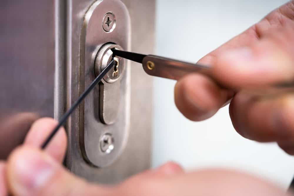 Best Locksmith Near Me for Emergency Lockouts, Rekeying, and Lock Installations