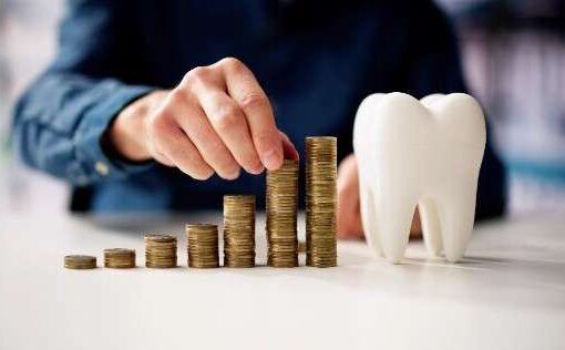 Dental-Implant.