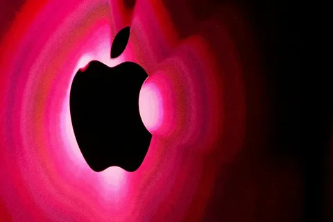 Apple Stock Surge Boosts Tech Sentiment in the USA