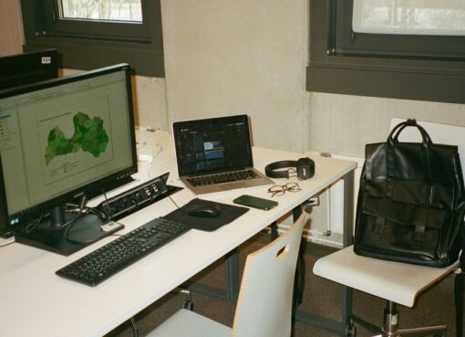 london hot desk