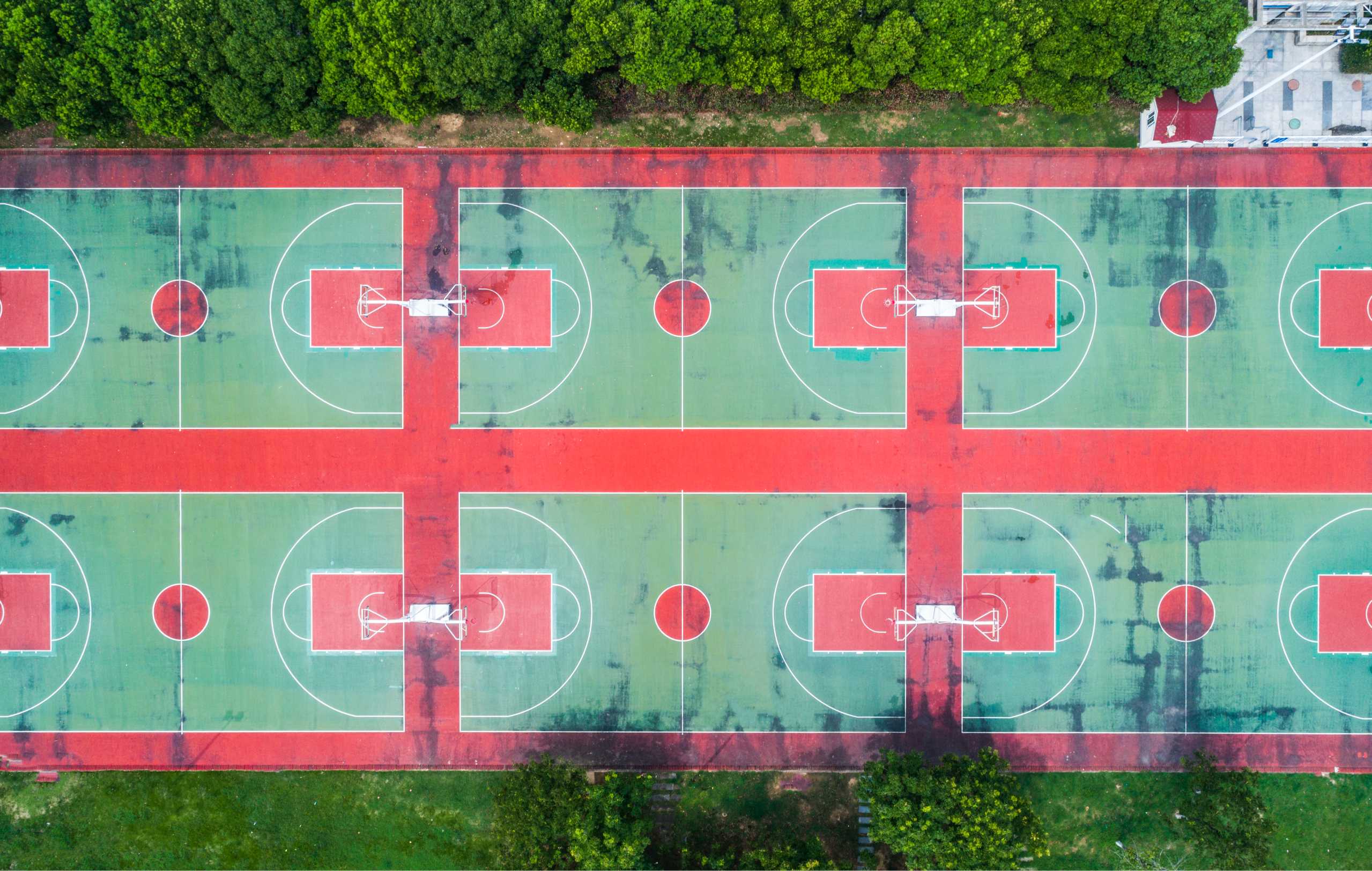 sports flooring supplier UAE