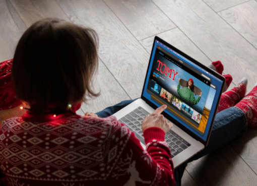 close-up-woman-kid-with-laptop