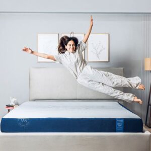 Mattress from wooden street