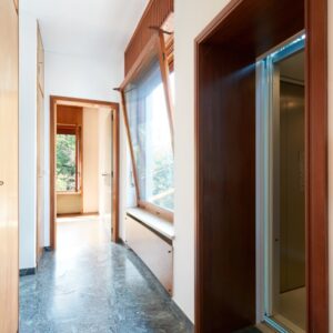 Hydraulic Home Lift